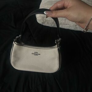 Coach terry bag, white and black, very good condition !